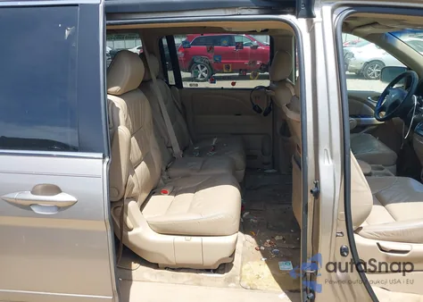 2005 Honda Odyssey Ex-L from USA, damaged, VIN 5FNRL38645B047405